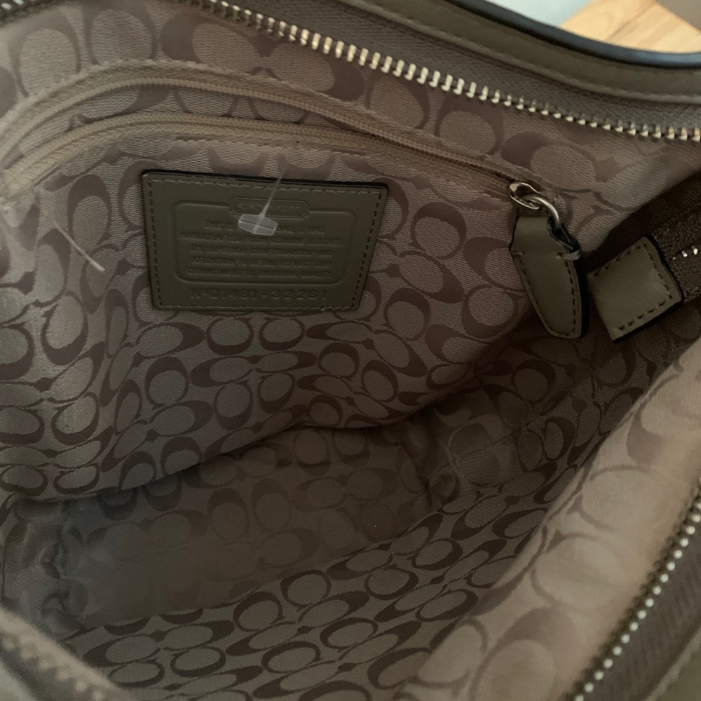 Coach Bucket Bag - Picture 6 of 12